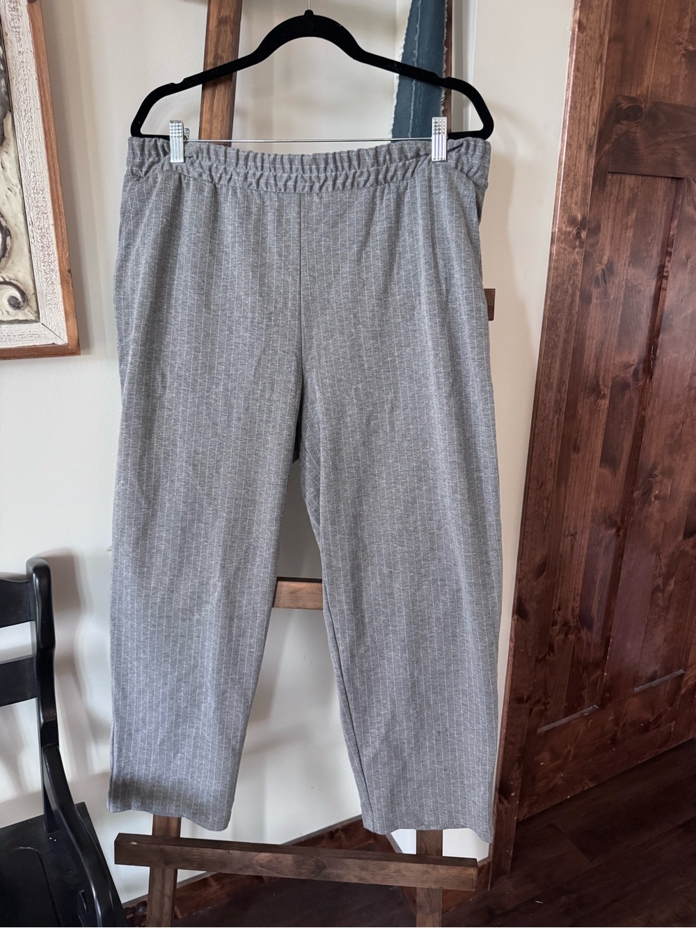 A New Day XXL Gray Pinstripe Pull On Ankle Pants Stretch Work Trousers